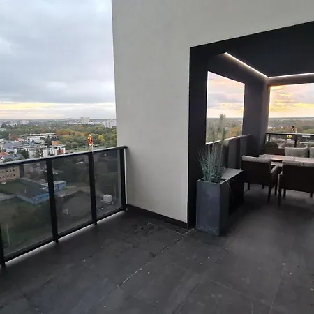 Apartament Widokowy Wojciechowskiego Parking I Loggia By Renters Prestige Poznań