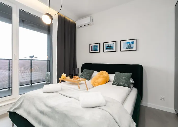 아파트 Widokowy Wojciechowskiego Parking I Loggia By Renters Prestige 포즈난