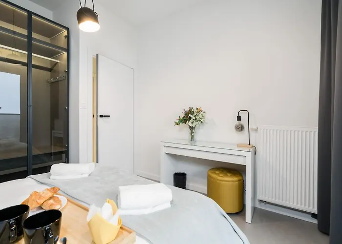 Widokowy Wojciechowskiego Parking I Loggia By Renters Prestige * 포즈난